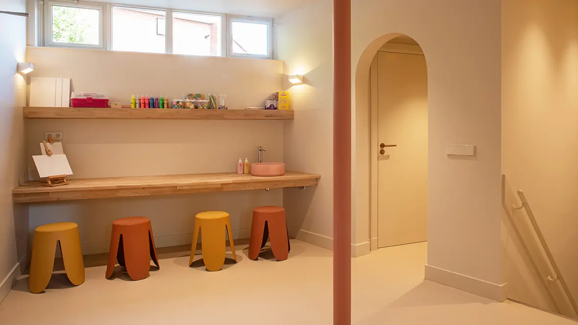 BSO KleintjeZuid met Marmoleum Cocoa op de vloer